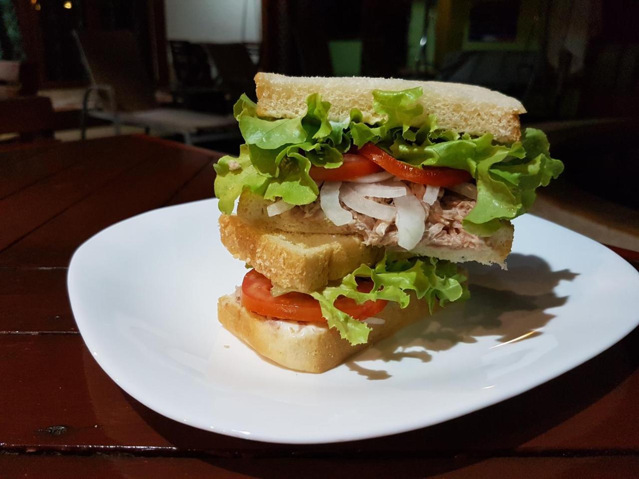 坤敬 麦泰旅馆酒店 外观 照片